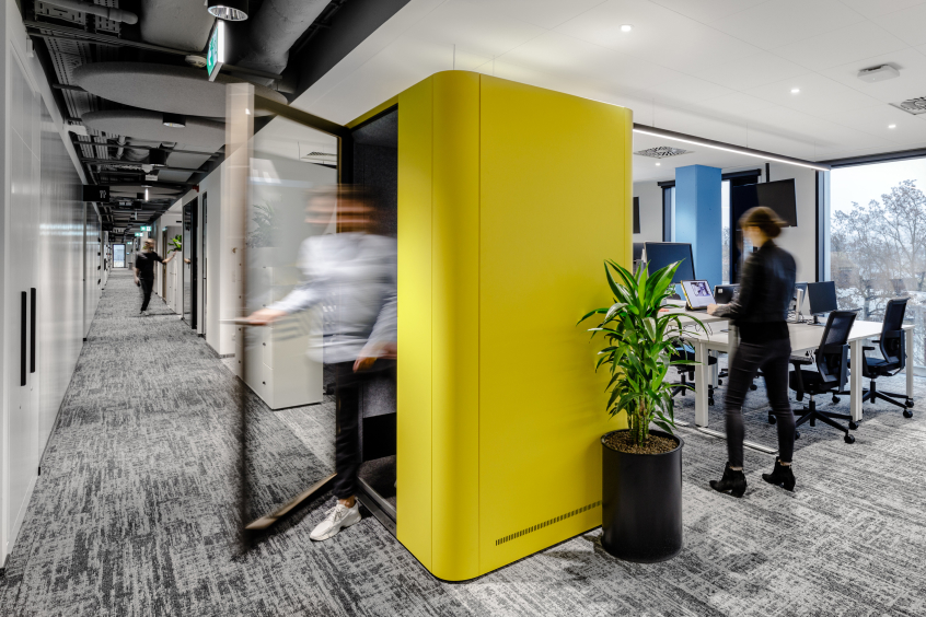 Ringier Axel Springer office interior with Space M acoustic pod