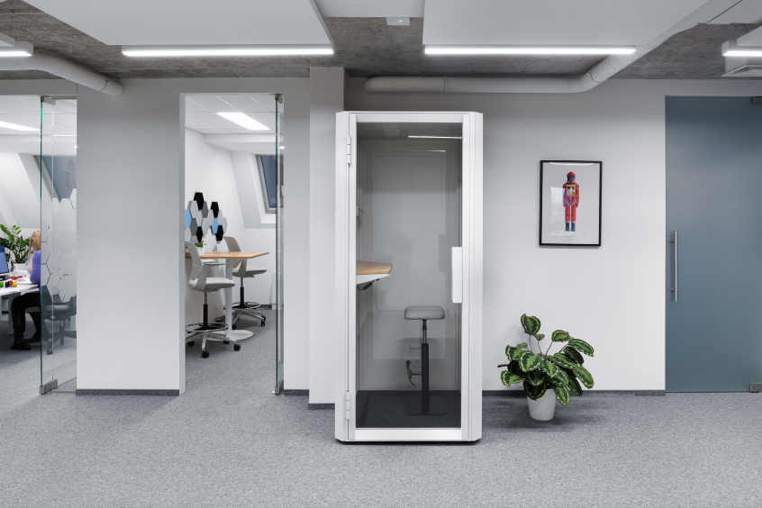 Jetson Office Pod in Hexe Capital HQ Wrocław